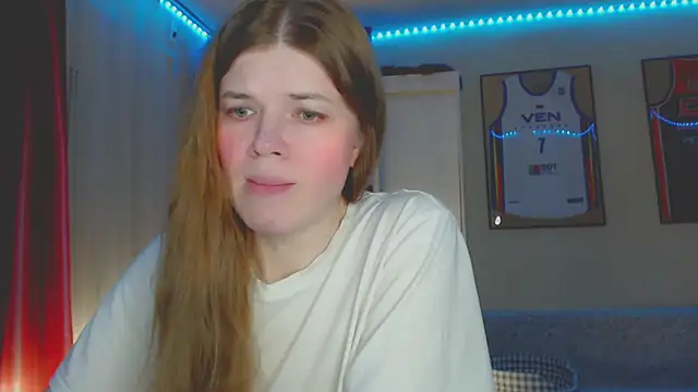 Klementa élő XXX-chatje