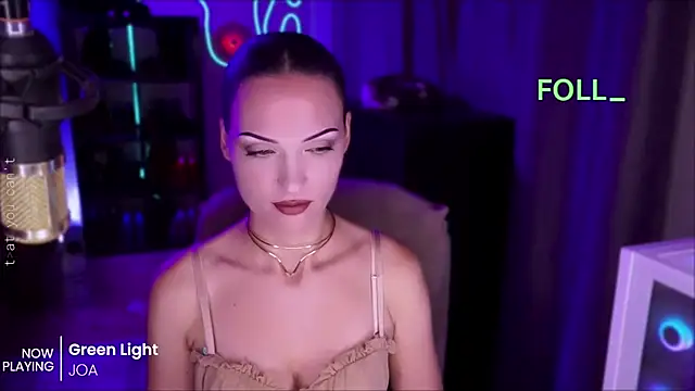 ml_milana Adlı Modelin Canlı XXX Sohbeti