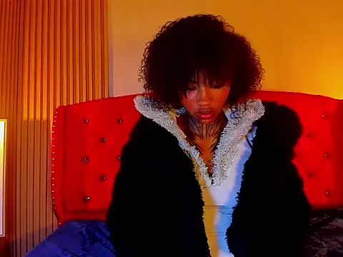 Morena_fireVs - Oil in my tits👑