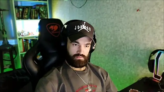 XXX chat uživo modela _Serious_Man