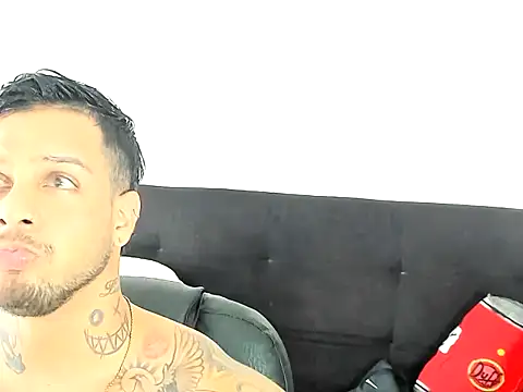MarckMathews Live XXX-Chat