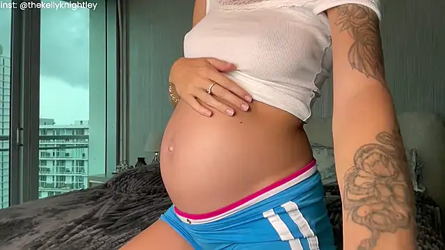 Ohbabykelly - grind dildo on pussy lips and ass cheeks