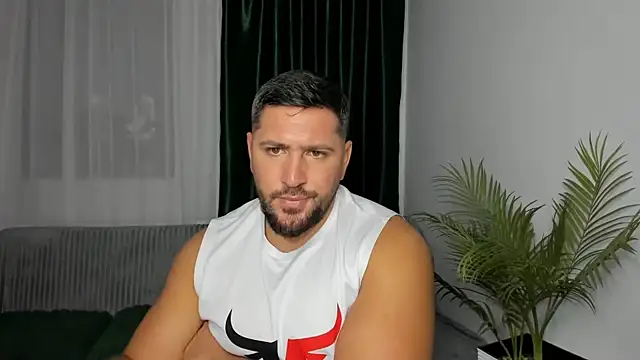 Gold_Alpha_Boy élő XXX-chatje