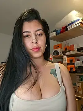 Luiannan Live XXX chat