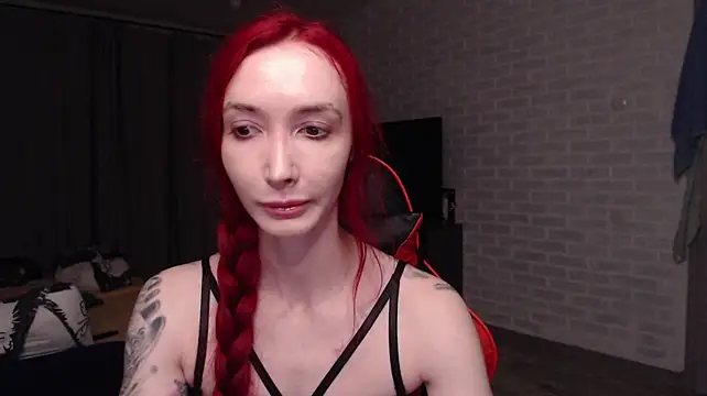 Roxy_Silver Adlı Modelin Canlı XXX Sohbeti