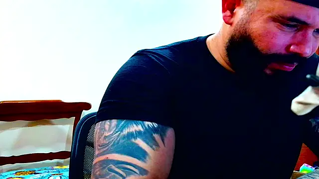 Vince_Reynolds: απευθείας συνομιλία ΧΧΧ