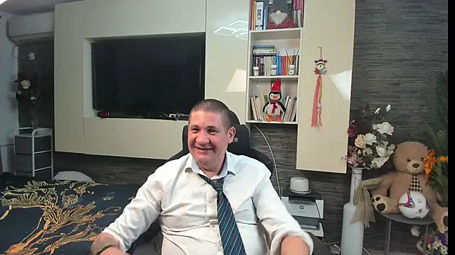 Chat +18 de SpartacusDaddy48 ao vivo