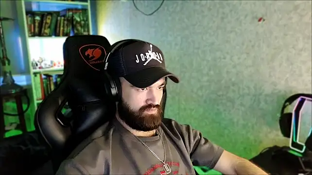 _Serious_Man live XXX chat