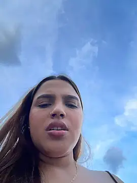 Colibri_xxx - NAKED IN THE MALL