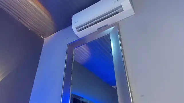 AmmyJones_'s Live XXX Chat