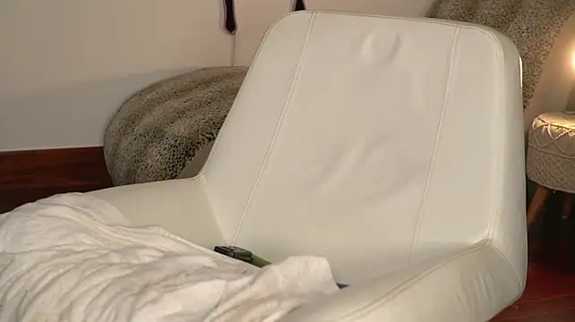 Katyerave - cumshow