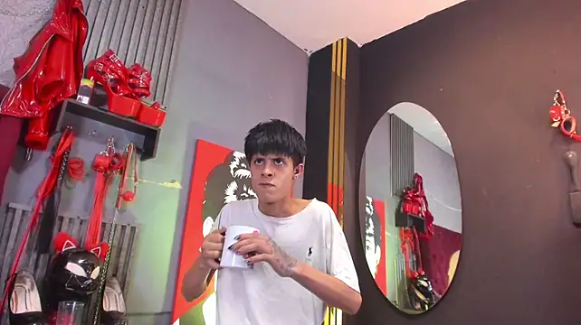 Chat XXX ao vivo de MikeHunteer
