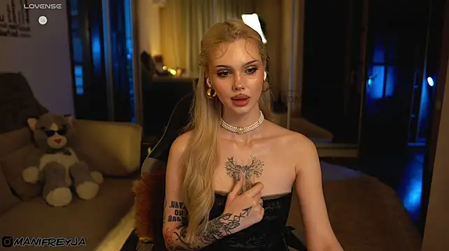 ManiFreyja – Naživo XXX chat