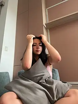 dani-nari Adlı Modelin Canlı XXX Sohbeti