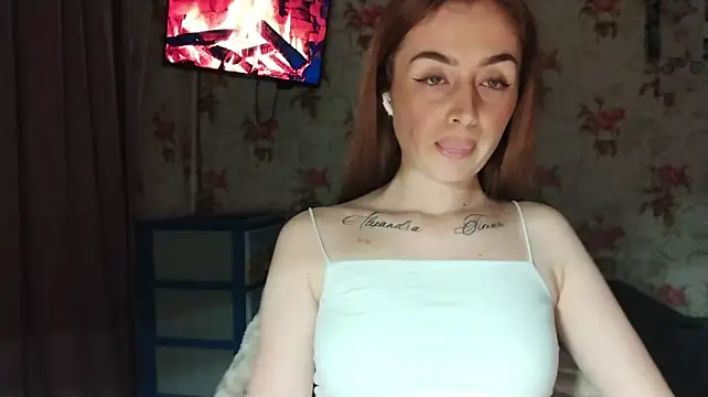 VenusVibe - Tease with my shorts