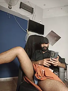 MalluBeard Adlı Modelin Canlı XXX Sohbeti