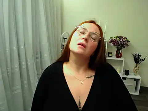 Lady_Tiana's Live XXX Chat