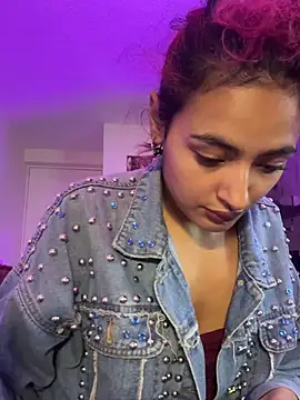 Violetta_Leon Adlı Modelin Canlı XXX Sohbeti
