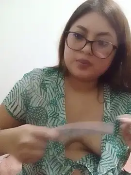 naylamck XXX чат на живо