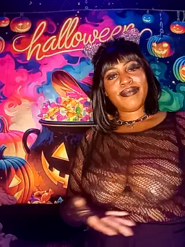 AmazonianMistress' Live XXX Chat