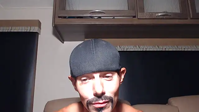 ThickD2C Chat XXX live