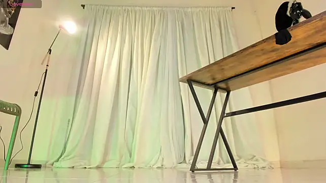 Czat XXX na żywo – ArchieCollins