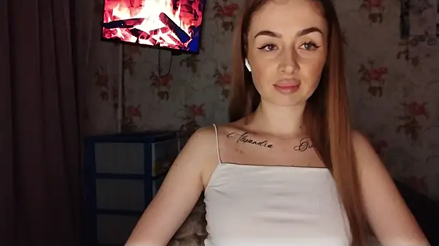 VenusVibe - Tease with my shorts