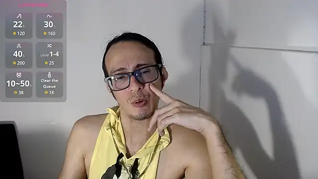 cholitohermoso's Live XXX Chat