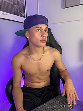 Chatroom XXX en direct de Dominik_Souza