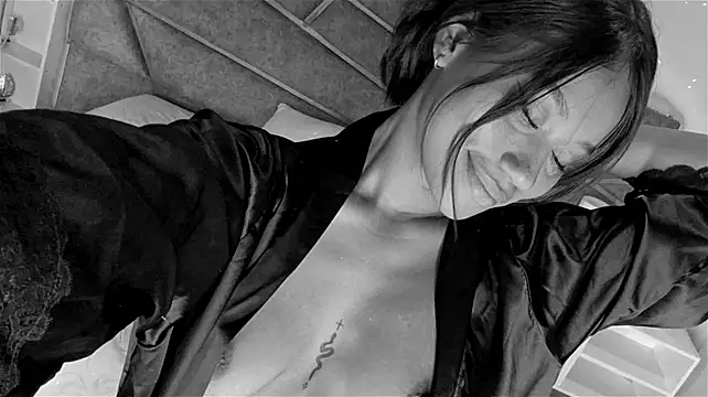thalia__xxx Live XXX-chat