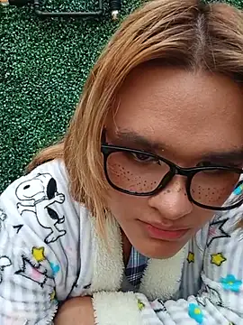 XXX chat uživo modela Lilit_doll_