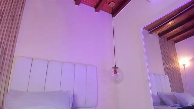 ElenaJamess