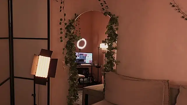 saint_trisha XXX чат на живо