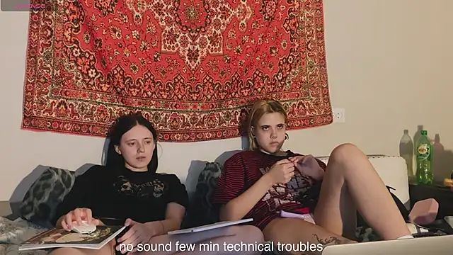 Catherine19Hunt élő XXX-chatje