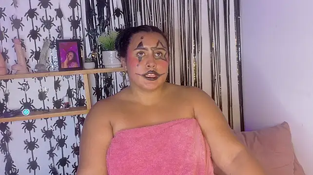 XXX chat uživo modela SOPHI_MORGANN