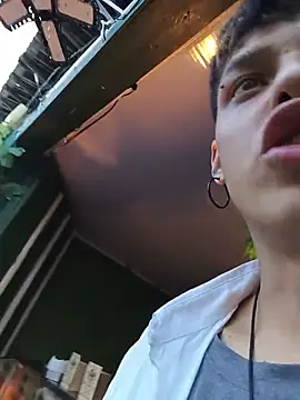 צ'אט XXX בשידור חי של vlackniyaaa6565