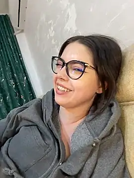 Онлайн чат XXX KaylaLewyss