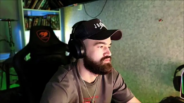 _Serious_Man Chat XXX live