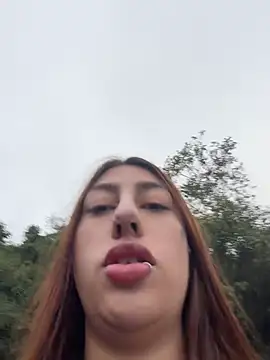 XXX chat uživo modela Sara_fun