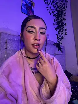 Baby_bansheee Chat XXX live