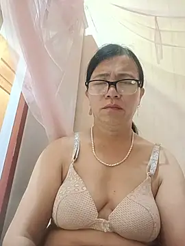 Chilly-wet live XXX chat