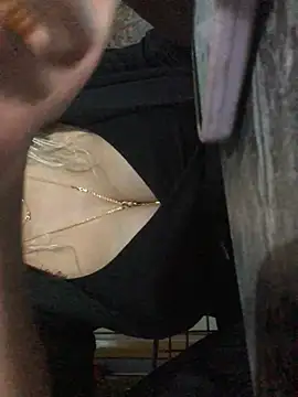 AlevNaz Adlı Modelin Canlı XXX Sohbeti