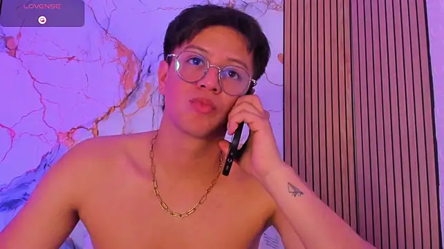 VickBennet Chat XXX live