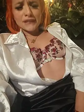 Cataleya_16's Live XXX Chat