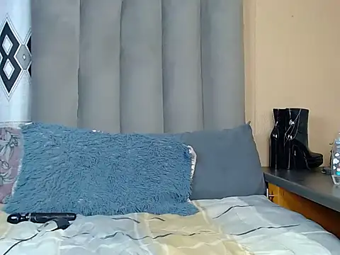 SexiestChocolate - IM THE QUEEN OF NONSTOP SQUIRTING💦💦💦