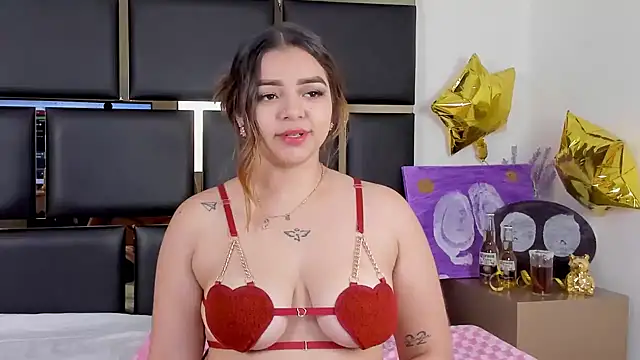 DanielaCaprilesのライブXXXチャット