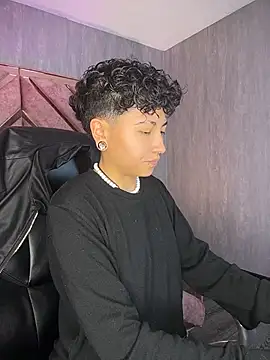 ian_mathias_ 라이브 XXX 채팅