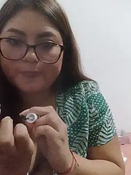 Naylamck - Toy tease & touch 🍆💦