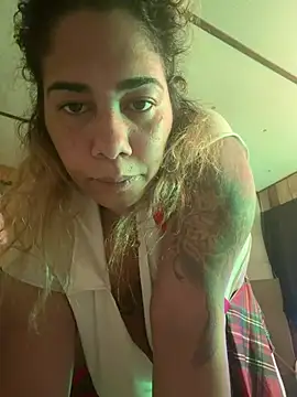 Czat XXX na żywo – FamousBarbieDoll