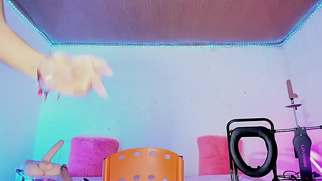 XXX chat uživo modela karol_stom